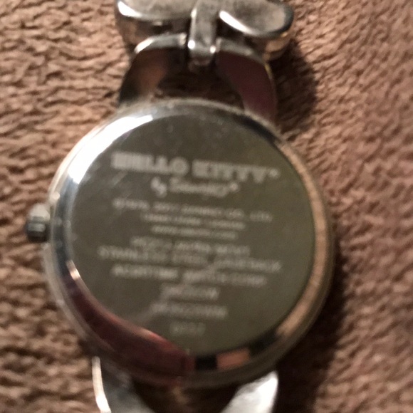 Vintage Hello Kitty Bracelet Watch!!! - Picture 4 of 4